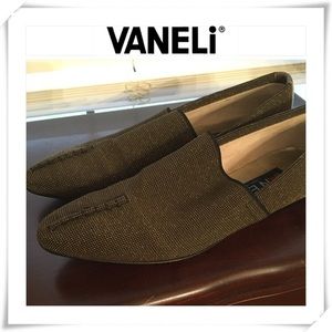 VANELi smoking flats